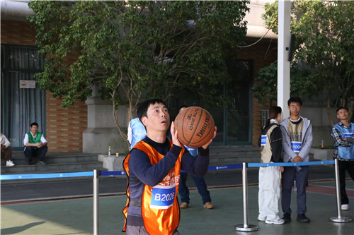 定點(diǎn)投籃 (1)_副本.jpg 定點(diǎn)投籃 (1)_副本.jpg